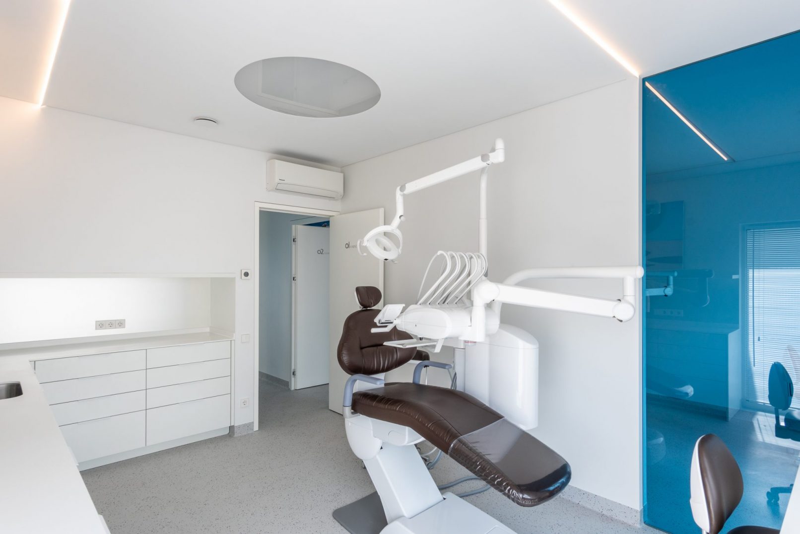 Odontologijos klinikos interjeras dizaineris kaune
