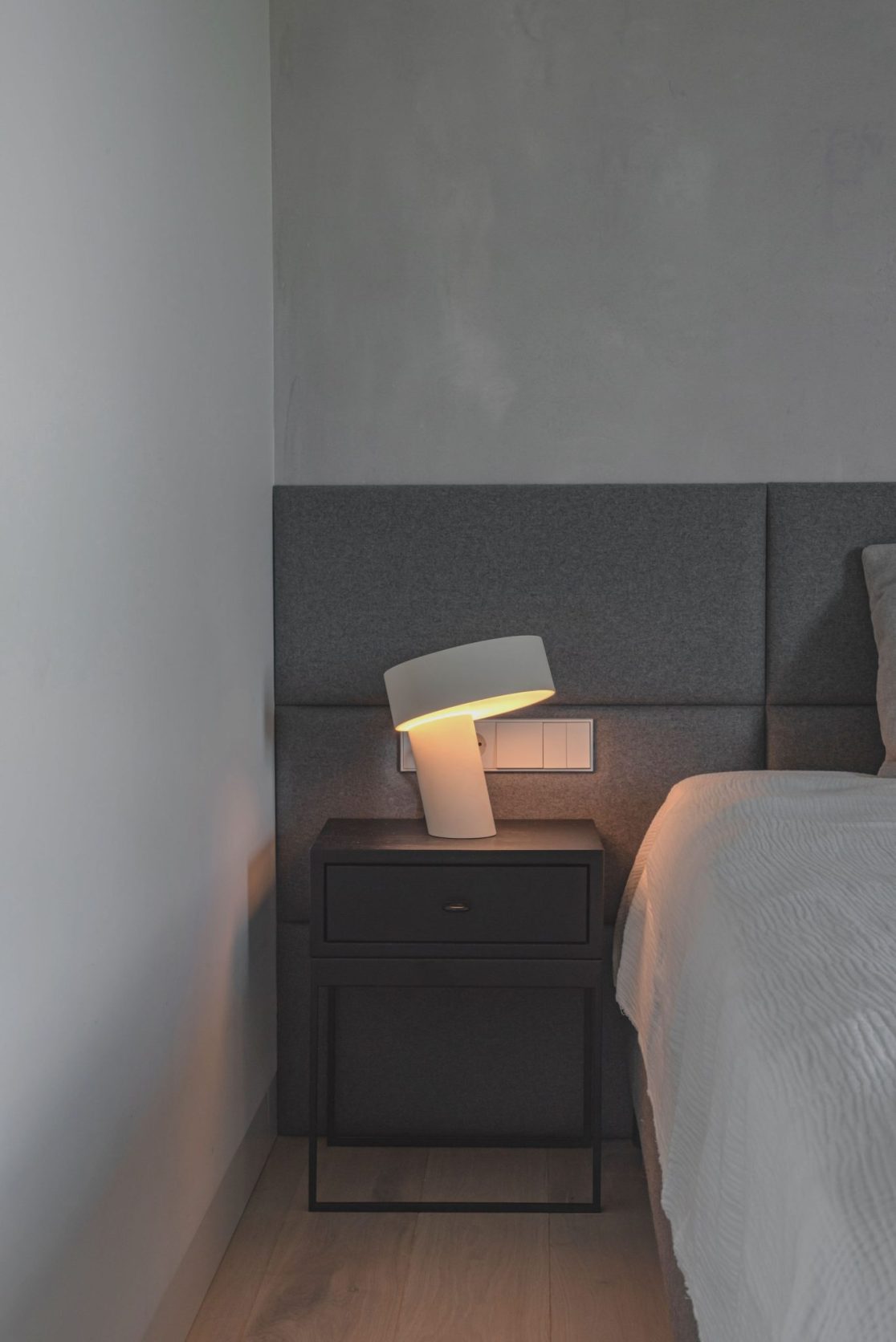 Minimalistiskas skandinaviskas interjeras dizaineris kaune